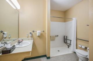 Econo Lodge Valdosta Mall Area - 3