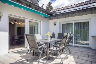 Ferienwohnung Zentral mit Pool - 2
