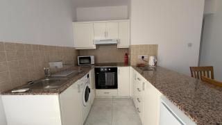 Modern Newly Renovated Penthouse Beautiful Views - 7