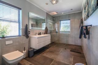 Contemporary Plantation Island - P54 - 6