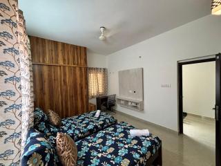 Premium 4 BHK Building Bungalow - 3
