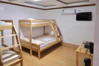 Backroad Guesthouse - 1
