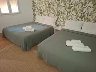 Logis Hotel Restaurant Les Platanes - 6