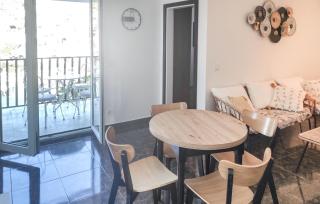 Beautiful Apartment In Okrug Gornji With Wifi - 1