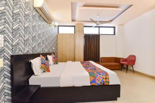 FabHotel Moon Stone, Near Jawahar Circle - World Trade Park - 7