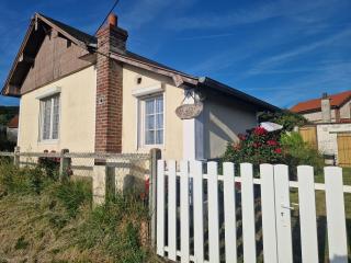 Maison avec jardin et parking, près de toutes commodités - 0