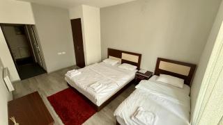 METRO Hotel - 3