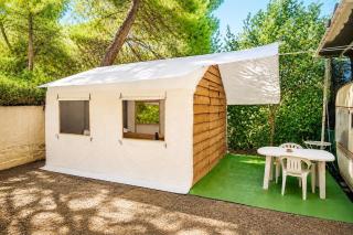 XeniCamp & Bungalows - 8