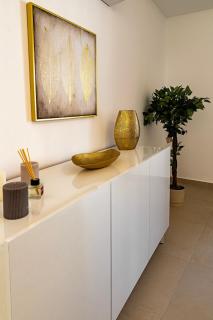 TL7 - Modern 2-Bedroom Haven - 7
