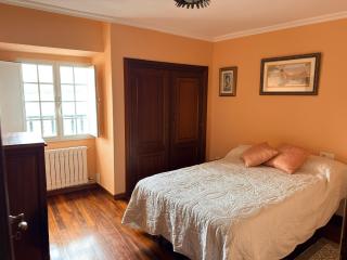 Waterfront Stone Beach House with Sea Views in the Old Town - 3