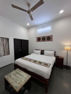 Zenova Boutique Stays - 5