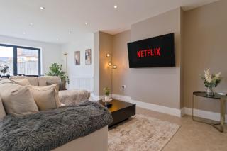 Luxury Marsh View Retreat with Parking - 4 Bed - Sleeps 10 - 6