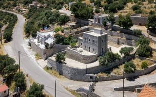 Prosilion Stone House - 6