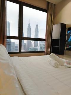 KLcc suites by 8 kia peng ASTRA - 8