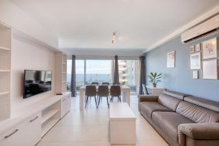 Modern Qawra Apartment with Sea View - 5