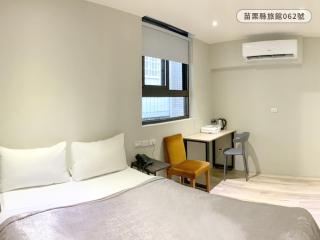 WE Hotel - 9