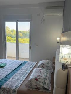 Riverside Apartments - 8