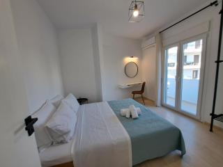 Azure Breeze Suite Apartment - 7
