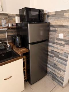 Dreamy Cove, Artistic Hideaway near Floisvos 1BD - 9