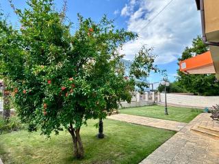 La Zur Guest House - 5