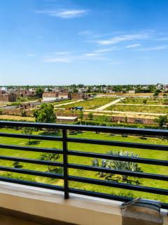 Radha Rani Retreat Luxury 1 BHK Near Prem Mandir - 7