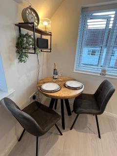The Old Bakehouse - Cosy, quirky & upside down coastal retreat - 2