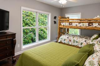 Smokey Mountain Getaway - new renovation - Mountain Views with Sunsets - 2