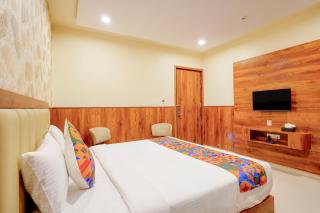 FabHotel Golden Stay I - 6