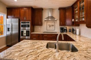 Smokey Mountain Getaway - new renovation - Mountain Views with Sunsets - 6
