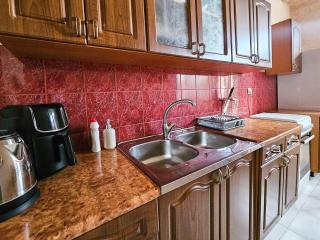 3BR Apt in Tbilisi with Balcony & Workspace - 1