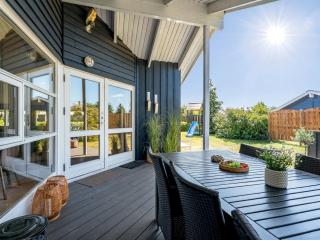Holiday Home Roope - 800m from the sea by Interhome - 4