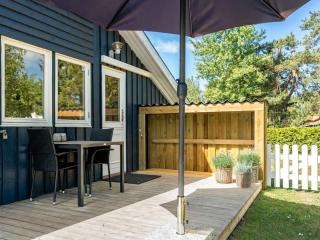 Holiday Home Roope - 800m from the sea by Interhome - 2