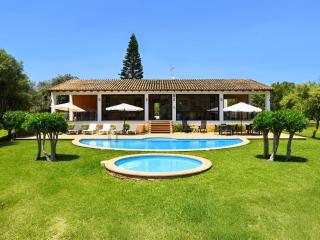Holiday Home Finca in Meeresnähe mit Schwimmbad und Kinderbecken by Interhome - 1