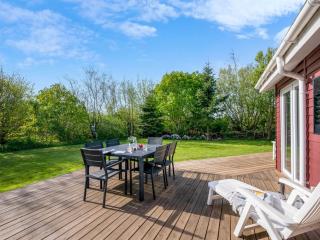 Holiday Home Maiti - 400m to the fjord by Interhome - 2