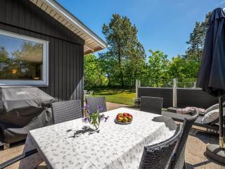 Holiday Home Flor - 900m from the sea by Interhome - 1