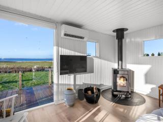Holiday Home Gustav - 50m from the sea by Interhome - 1