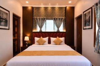 Golden Palace - 4