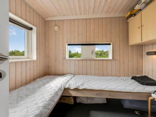 Holiday Home Adelinde - 300m from the sea by Interhome - 1