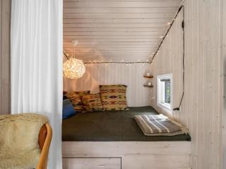 Holiday Home Rise - 600m from the sea by Interhome - 1