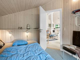 Holiday Home Rise - 600m from the sea by Interhome - 3