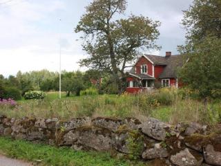 Holiday Home Schönes Ferienhaus in Småland mit Sauna- Bootssteg zum Schwimmen mit Ruderboot by Interhome - 2