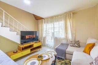 Harlequins Suites Apartment, next to Harlequins Suites Hotel - 8
