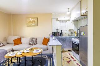 Harlequins Suites Apartment, next to Harlequins Suites Hotel - 9