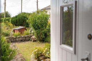 Tinner's Cottage - 9