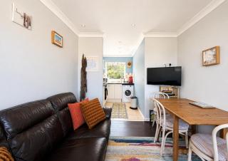 Chalet For Hire At Rainbows End Near A Beautiful Norfolk Beach Ref 31039R - 2