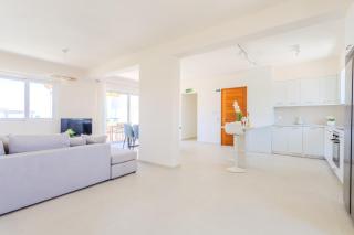 Resitour - Aphrodite Beachfront - Pírgos Psilonérou - 9