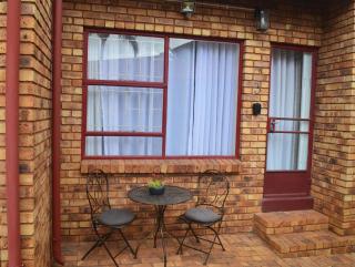 Hantam Suites Rooihuiskraal - 6