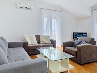 Apartment Mary & Klara-1 by Interhome - 9