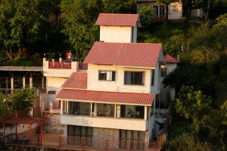 Vistavia Villa by StayAtlas - 0