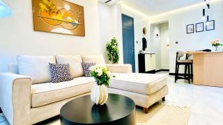 Stylish and Cozy apartment with AC and in a prime location - 9